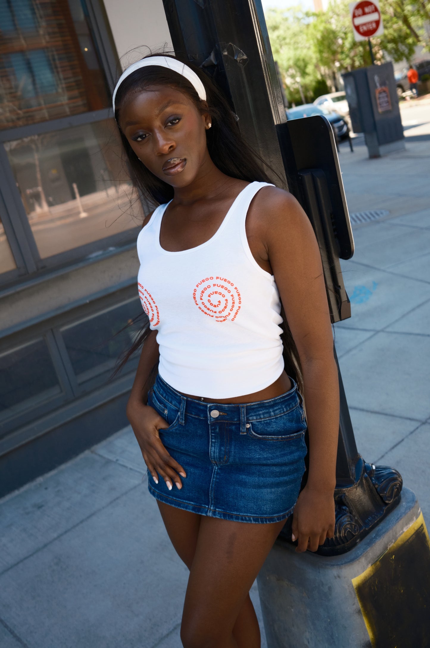 Hypno Tank in White